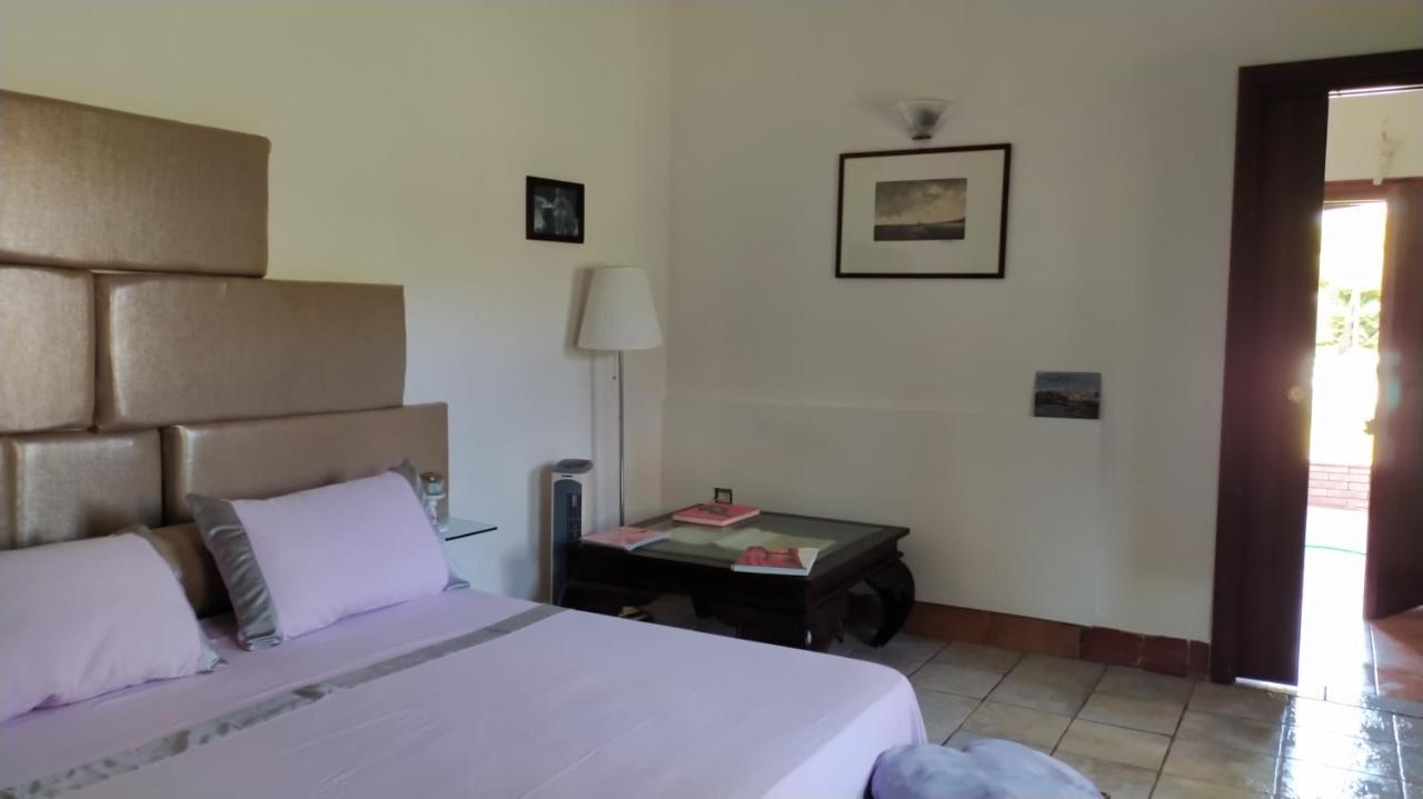 Villa Le Tre Dame B&B Battipaglia Eksteriør billede